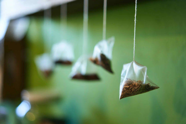 How to Apply Tea for Healthy, Glowing Skin